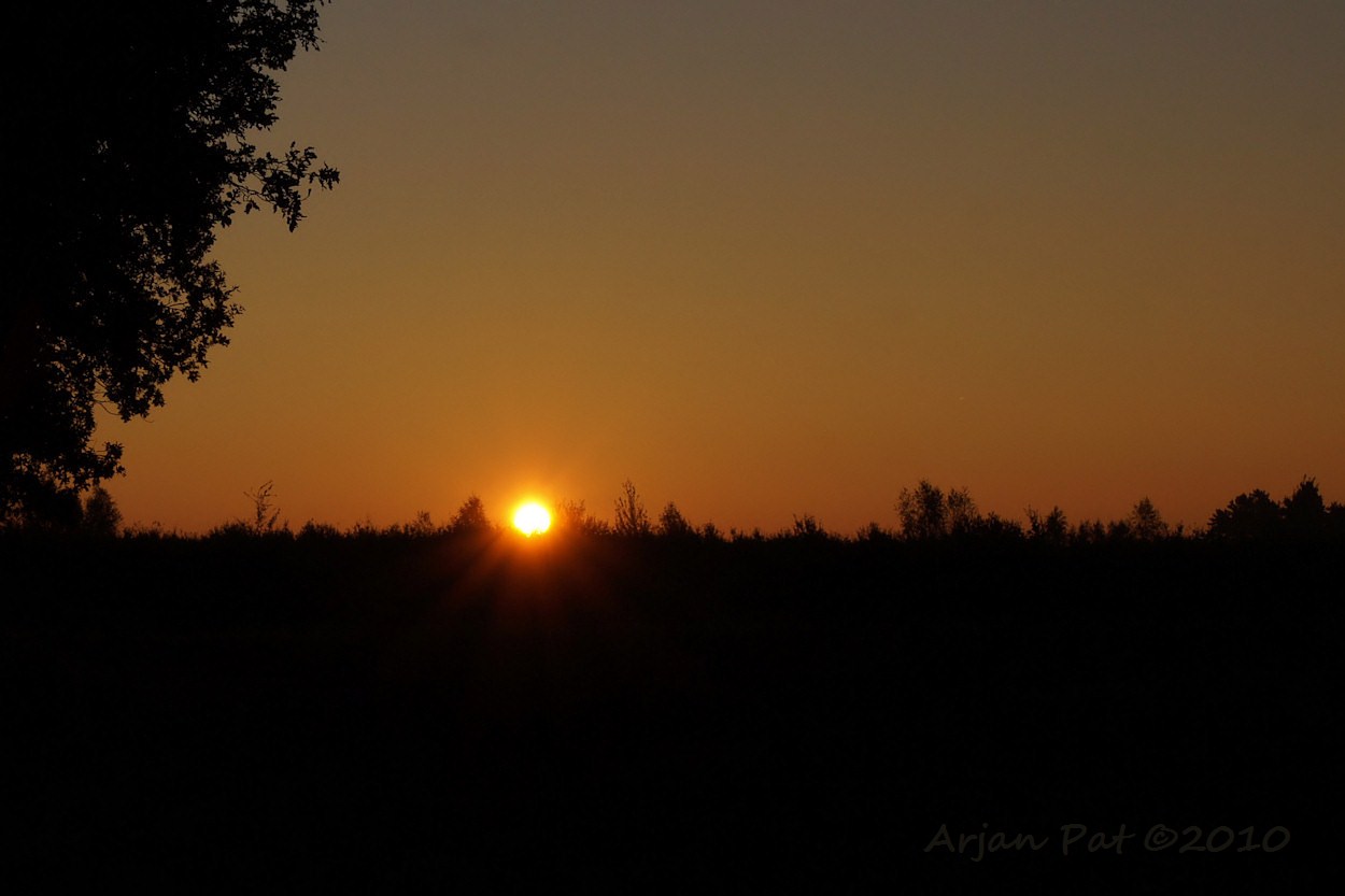 Weer vroeg erbij voor deze (wolkenloze) zonsopkomst